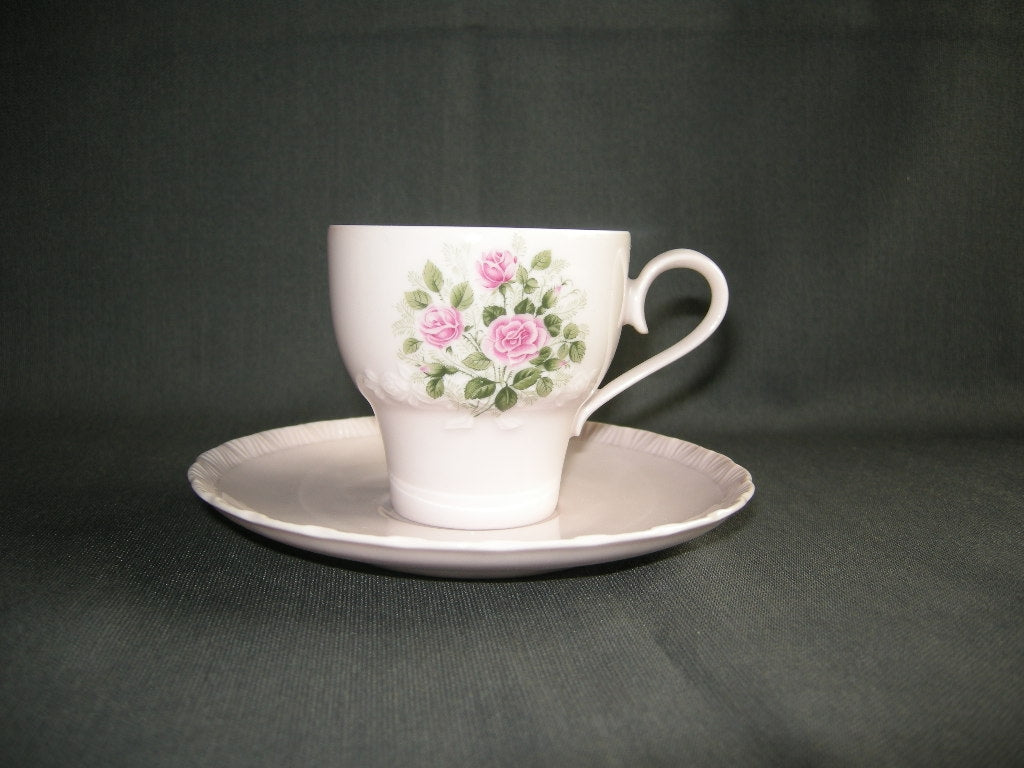 Hütschenreuther Porcelaine Rose decor kleine rozen kop & schotels