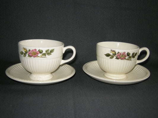 Wedgwood Briar Rose kop en schotels O9 cm. met minimale mankementjes