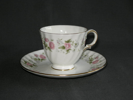 Minton Spring Bouquet espressokop & schotel