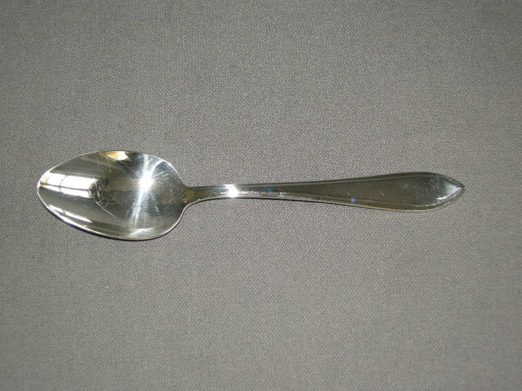 Nieuwpoort verzilverd puntfilet lepel 18,5 cm.