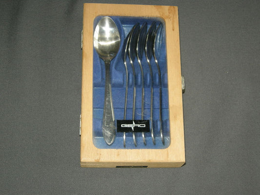 Gero Zilmeta model 718 puntfilet lepeltjes 14 cm. in houten kistje