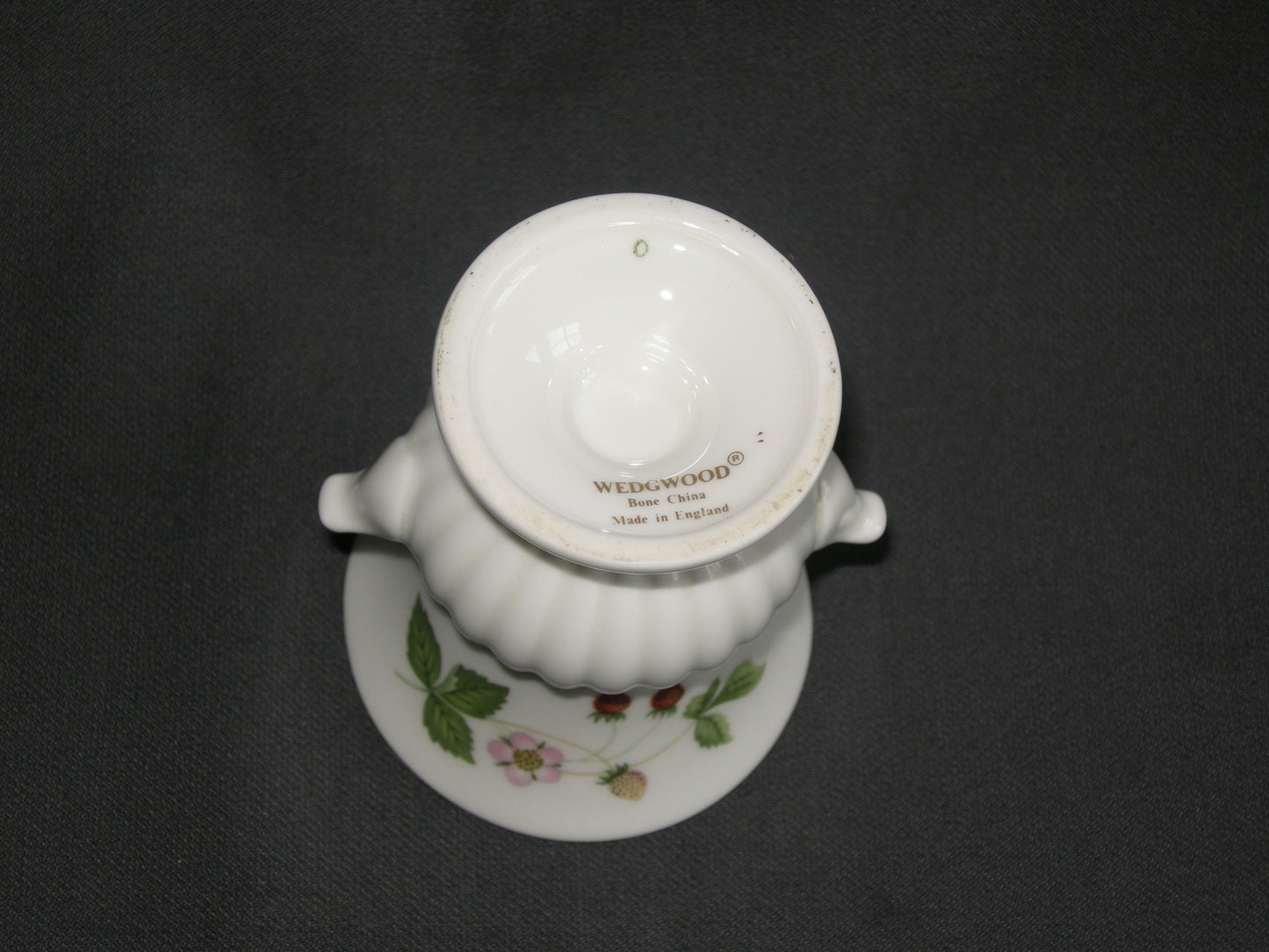 Wedgwood Wild Strawberry lepelvaasje
