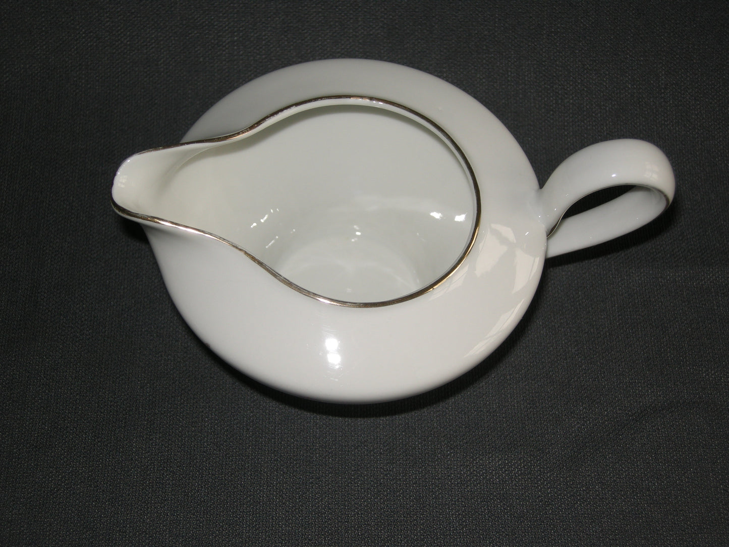 Johann Haviland W885 model Raymond Loewy melkkannetje