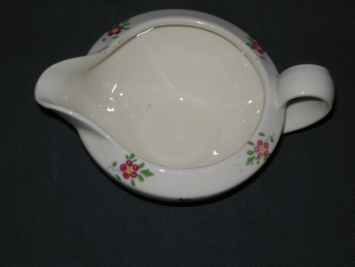Petrus Regout Perle / Regina decor 411 melkkannetje