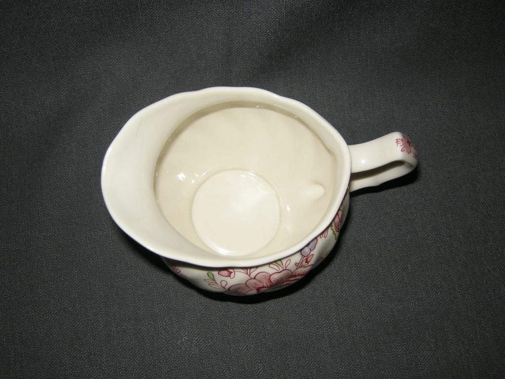 Johnson Bro's Rose Chintz melkkannetje