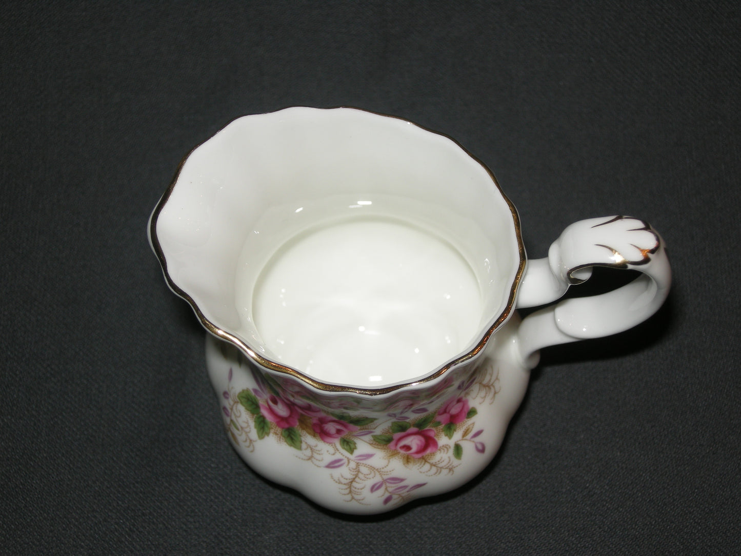 Royal Albert Lavender Rose melkkannetje 9 cm.