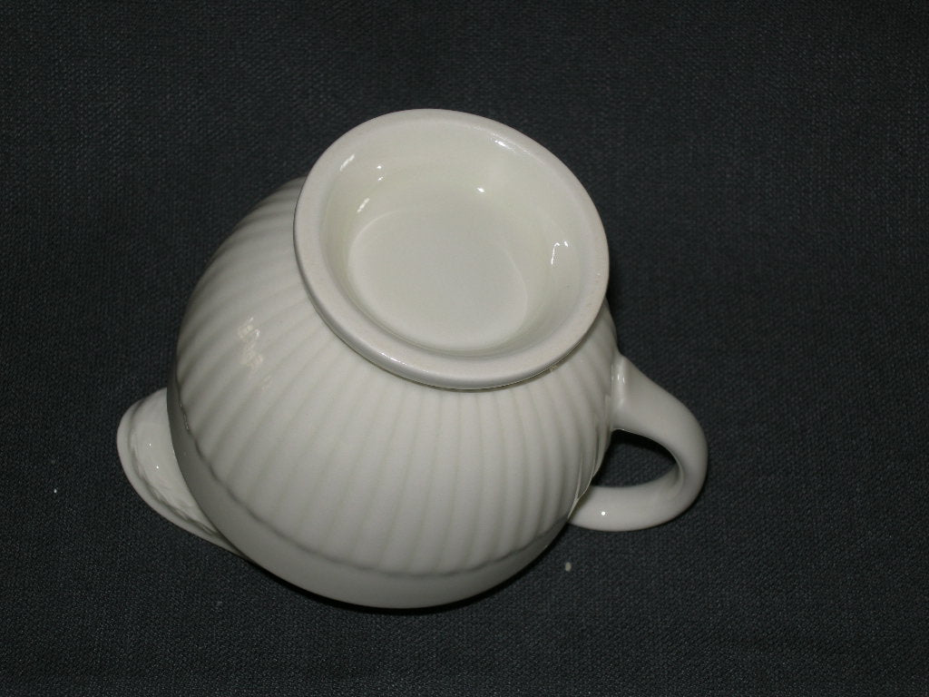 Wedgwood Edme plain melkkannetje