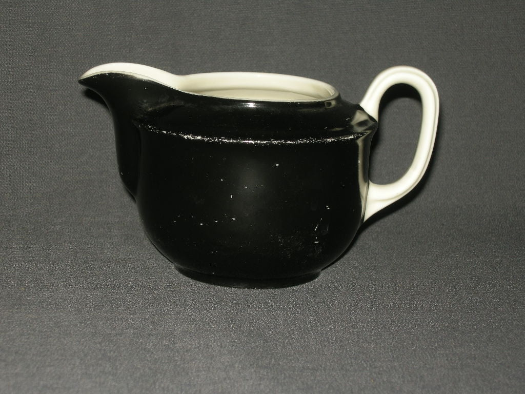 Mosa zwart - wit melkkannetje