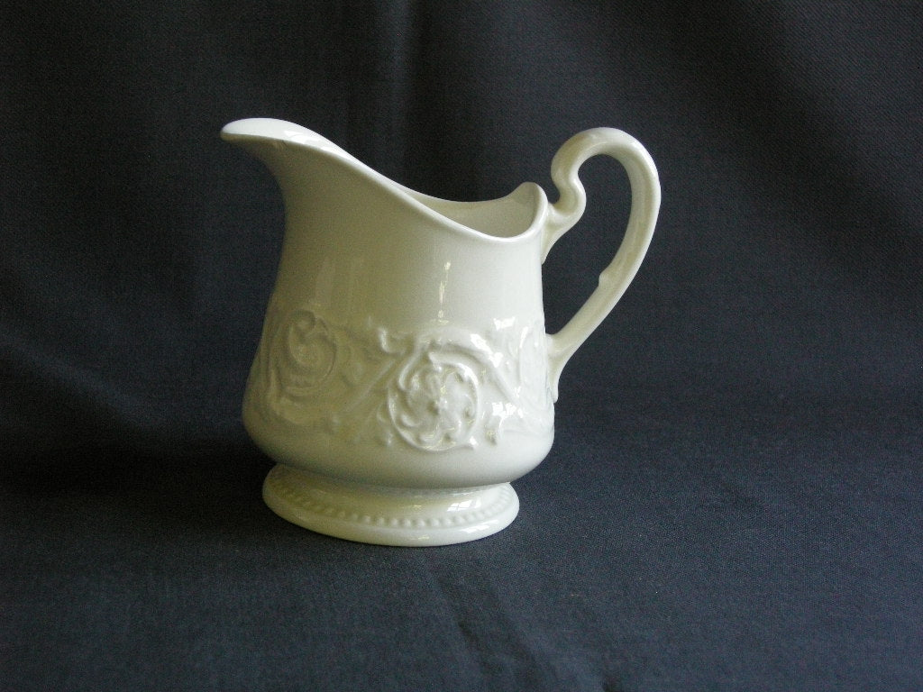 Wedgwood Patrician melkkannetje