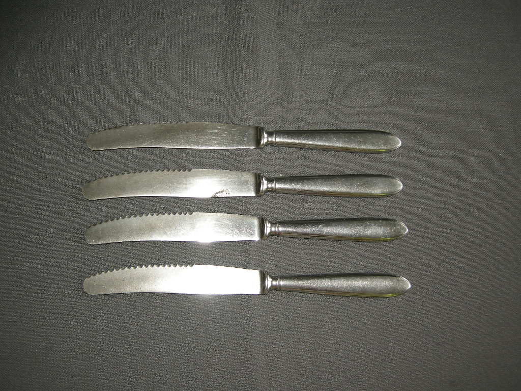 Gero Zilmeta model 718 puntfilet messen 21 cm. met kartels