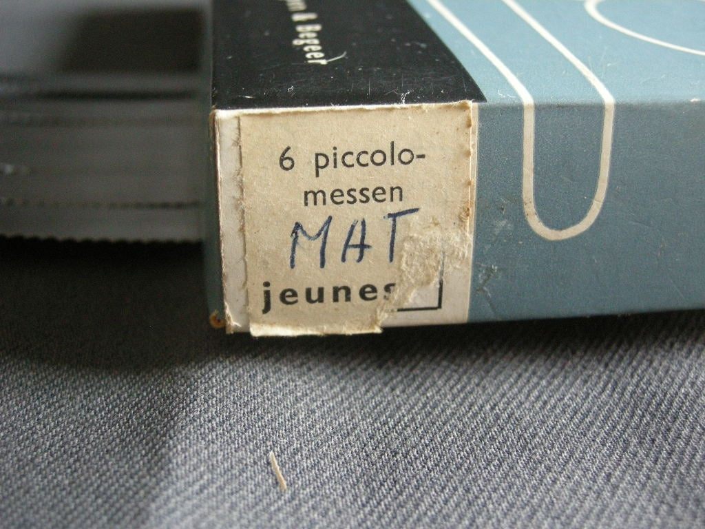 van Kempen & Begeer edelstaal S17 Jeunesse mesjes 17,8 cm.
