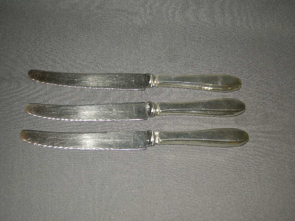 Keltum verzilverd P8 puntfilet messen 24,5 cm.
