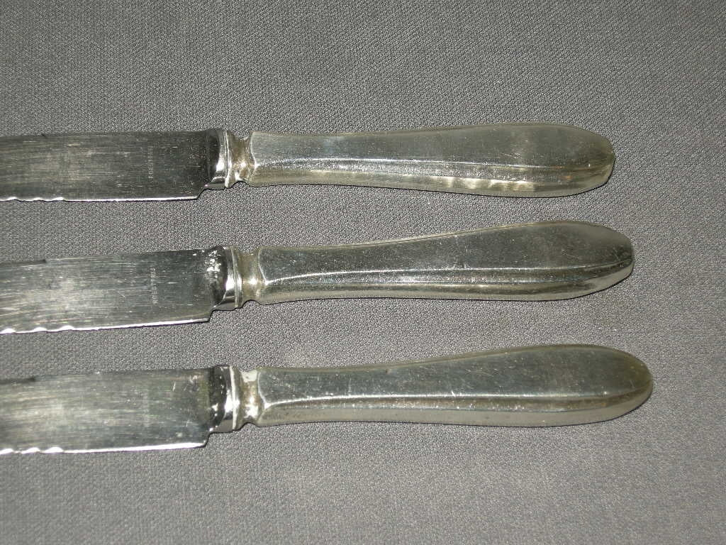Keltum verzilverd P8 puntfilet messen 24,5 cm.