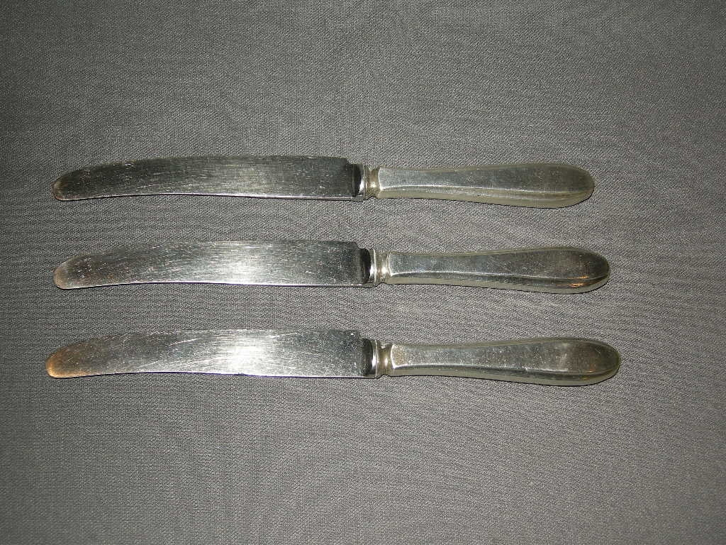 Keltum verzilverd P8 puntfilet messen 24,5 cm.