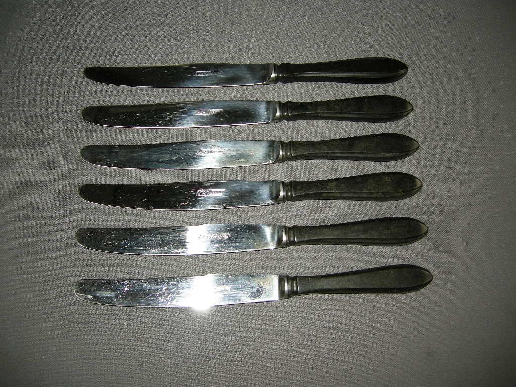 Gero Zilmeta model 718 puntfilet messen 24 cm. met bakeliet
