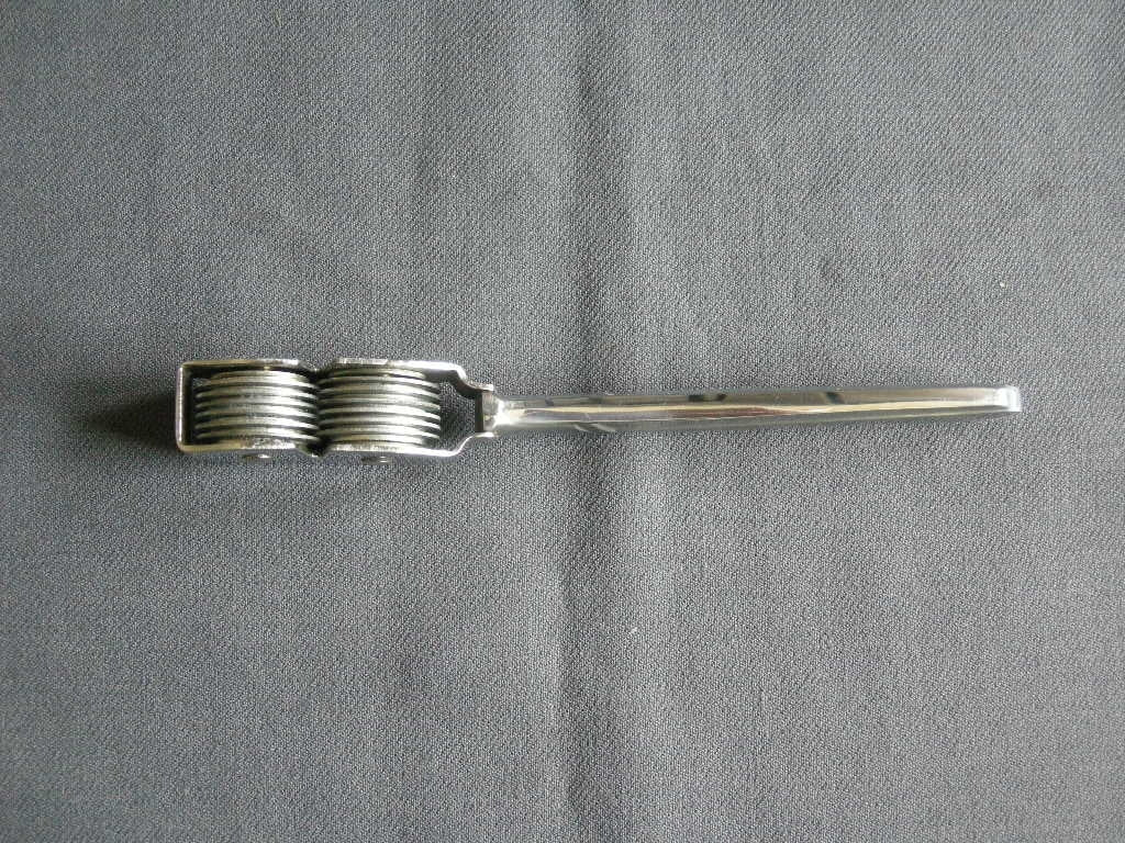 Gero Zilmeta model 573 Stropdas messenslijper in origineel doosje
