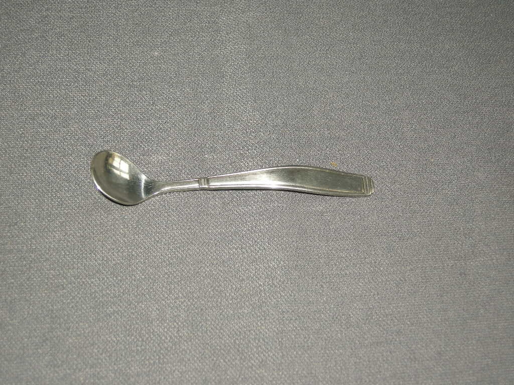 Gero Zilmeta model 562 Carré mosterdlepeltje