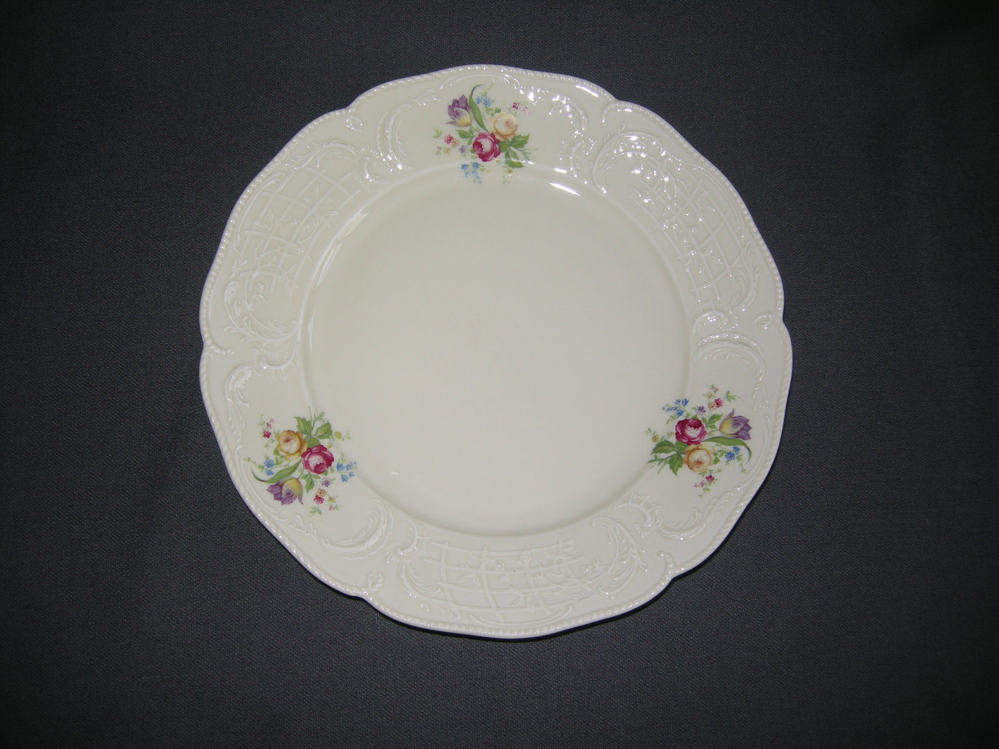 Rosenthal Sanssouci roomwit met bloemetjes ontbijtborden