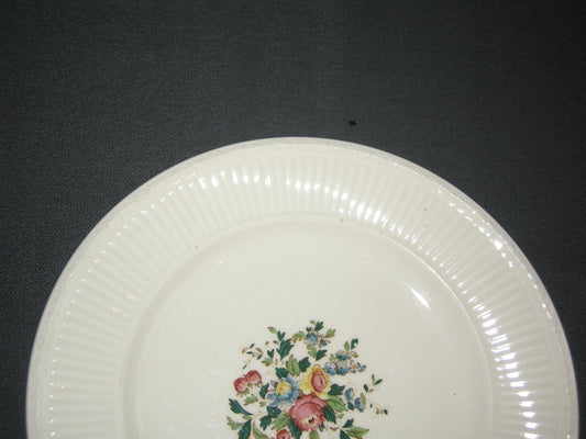 Wedgwood Conway ontbijtborden O20,5 cm. vlekjes