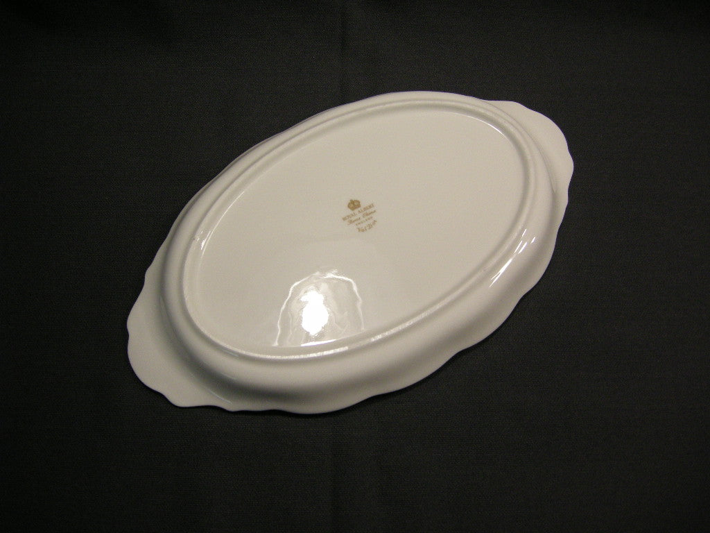 Royal Albert Val d'Or presenteerschaaltje 25,5 x 15 cm.
