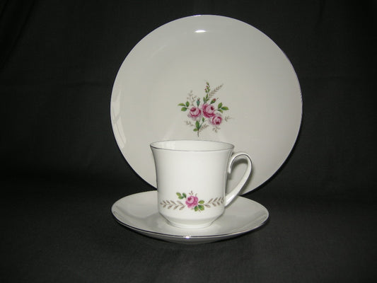 Eschenbach wit met rose roosjes compleet voor 6 personen