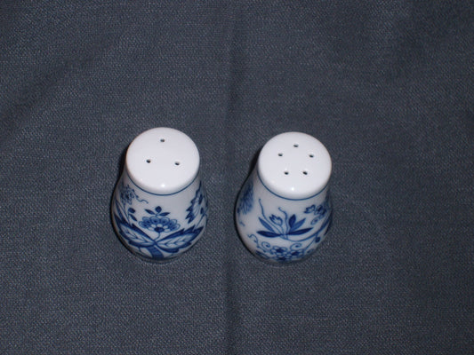 Oscar Schaller & Co. Bavaria. Zwiebelmuster peper & zout stel