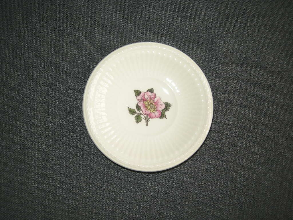 Wedgwood Briar Rose petit-fourbordje doorsnee 8 cm