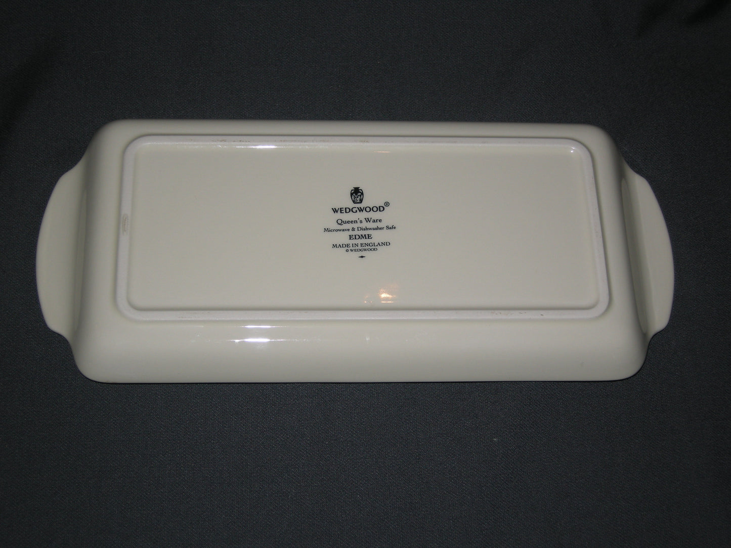 Wedgwood Edme plain cakeschaal