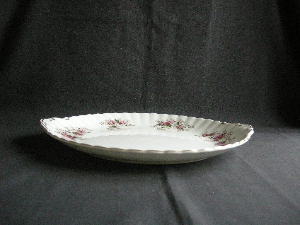 Royal Albert Lavender Rose gebakschaal / presenteerschaal 31 x 28,5 cm.