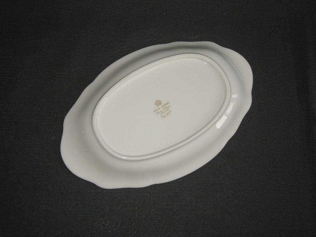 Royal Albert Val d'Or presenteerschaaltje 21 x 13,5 x 2,5 cm.