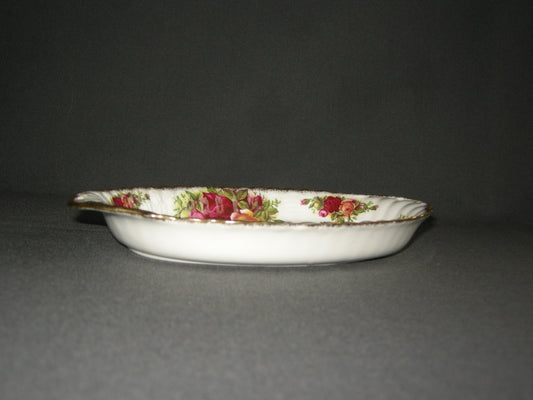 Royal Albert Old Country Roses presenteerschaaltje 26,7 x 16 cm. sleets
