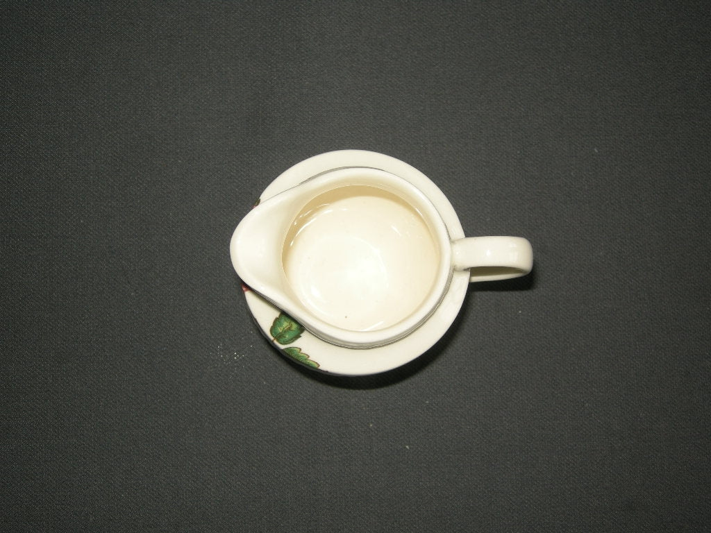 Wedgwood Moss Rose roomkannetje