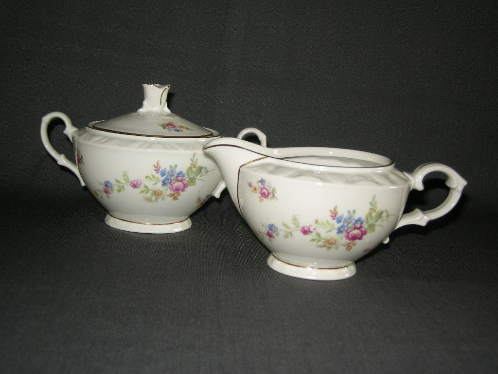 GB spierwit met kleine bloemetjes roomstel