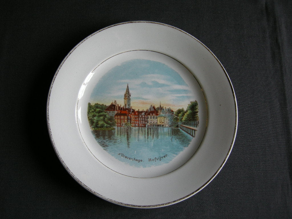 Societe Ceramique decor 1675 bord 's-Gravenhage