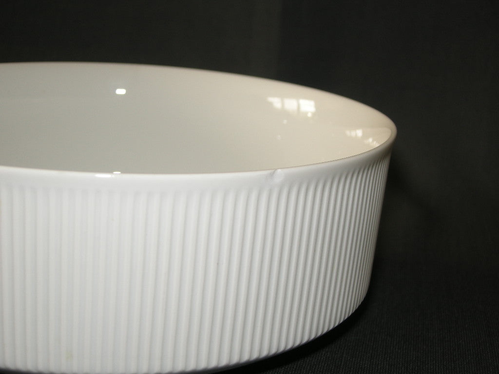 Arzberg Cannelee wit saladeschaal O19,5 cm. met beschadiging