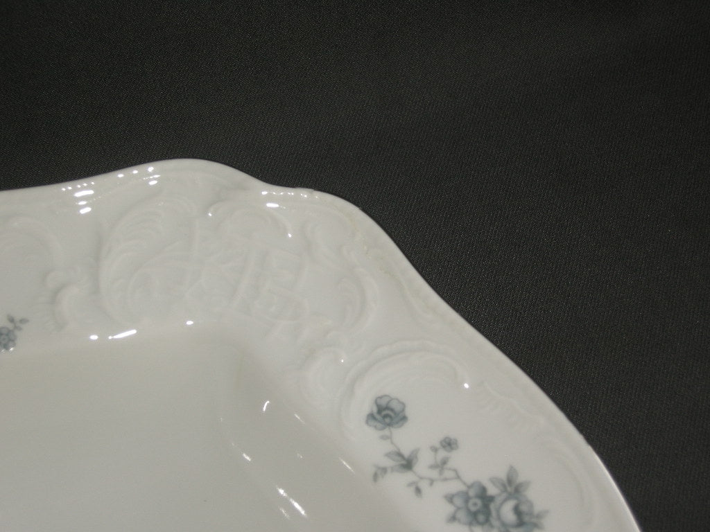 Rosenthal Sanssouci spierwit met blauw / grijze bloemetjes saladeschaal
