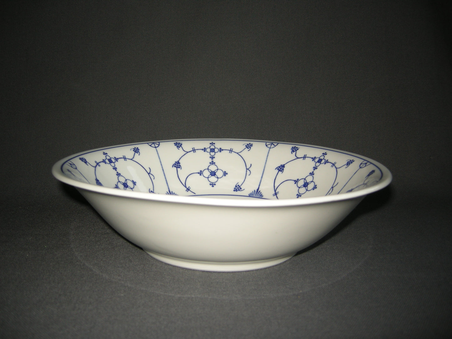 Jäger Blau Saks saladeschaal O25 cm.
