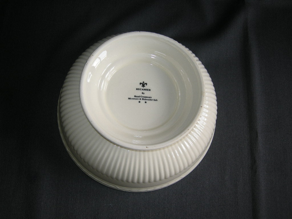 Royal Creamware Recamier saladeschaal