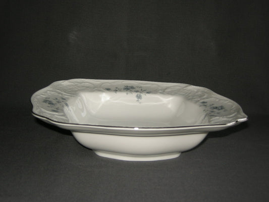 Rosenthal Sanssouci spierwit met blauw / grijze bloemetjes saladeschaal
