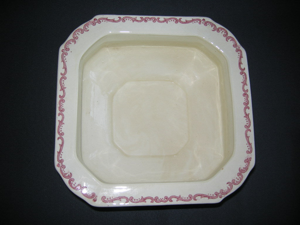 Societe Ceramique Victoria rood saladeschaal