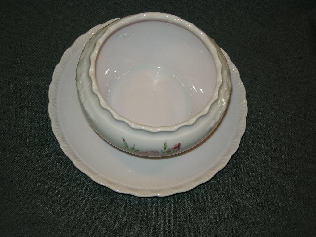 Hutschenreuther Porcelaine Rose Drache met roosdecor sauskom