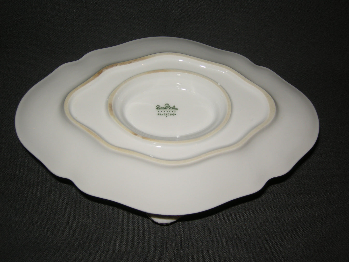Rosenthal Sanssouci spierwit rose pioenroos met goudkleurig randje sauskom