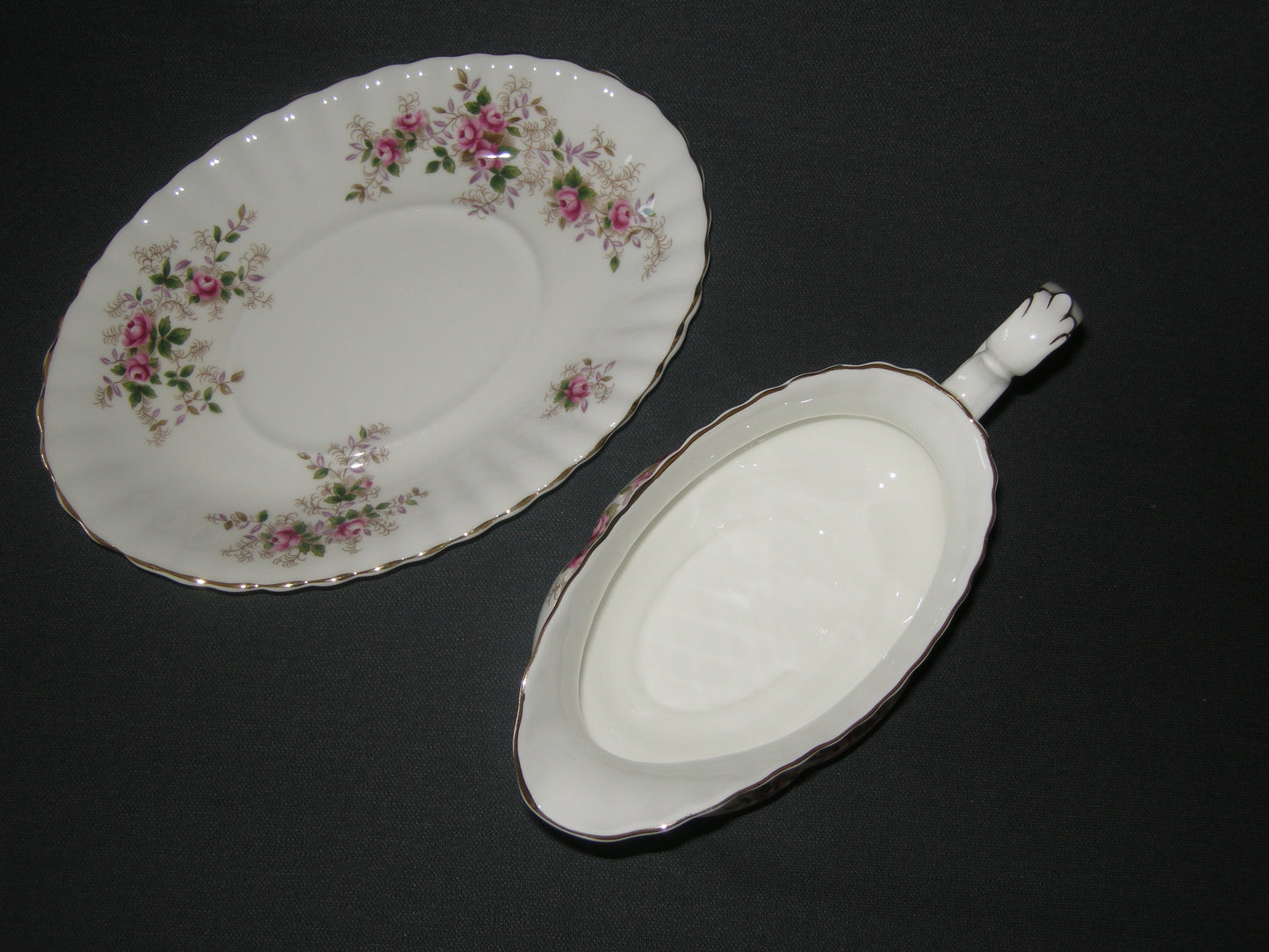 Royal Albert Lavender Rose sauskom met losse onderschotel