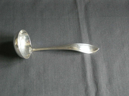Keltum verzilverd P8 puntfilet sauslepel 16,5 cm.