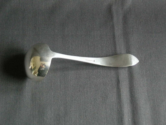 Keltum verzilverd P8 puntfilet sauslepel 16,5 cm.