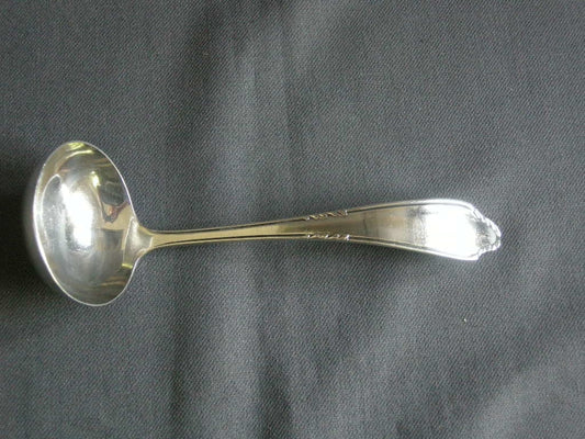 Gero verzilverd model 454 sauslepel