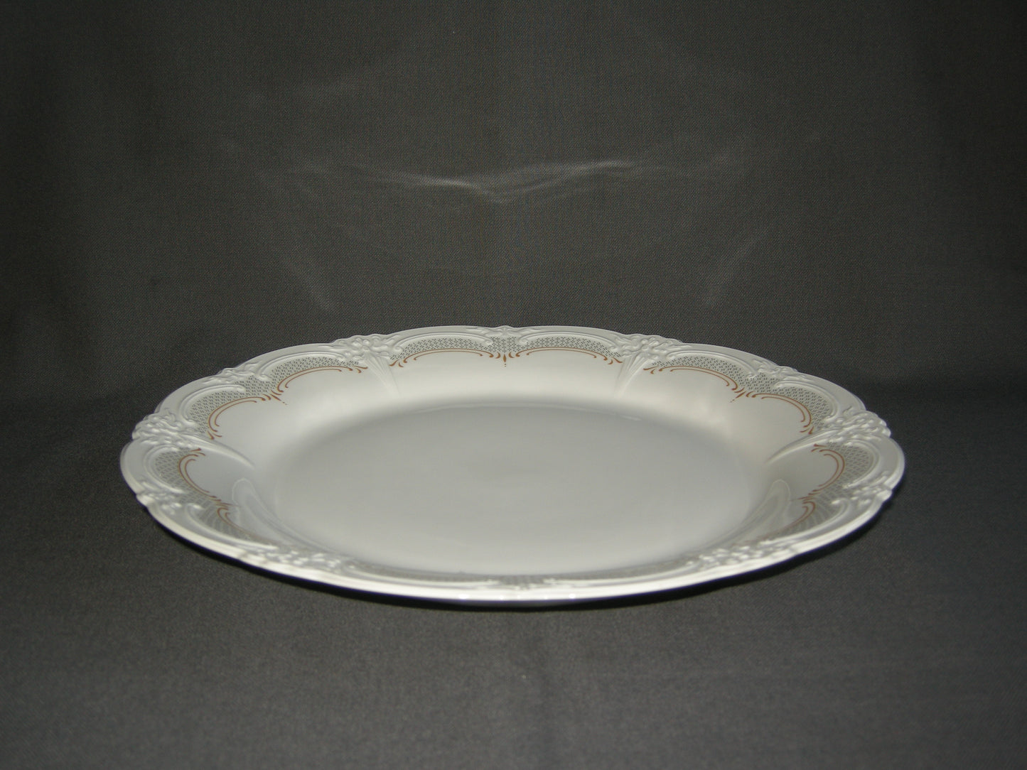 Tirschenreuth Baronesse schaal O32 cm.