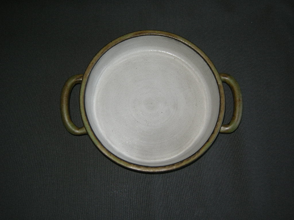 Lucie Q. Bakker Quirina schorsgroen schaaltje 2-oor O15,5 cm.