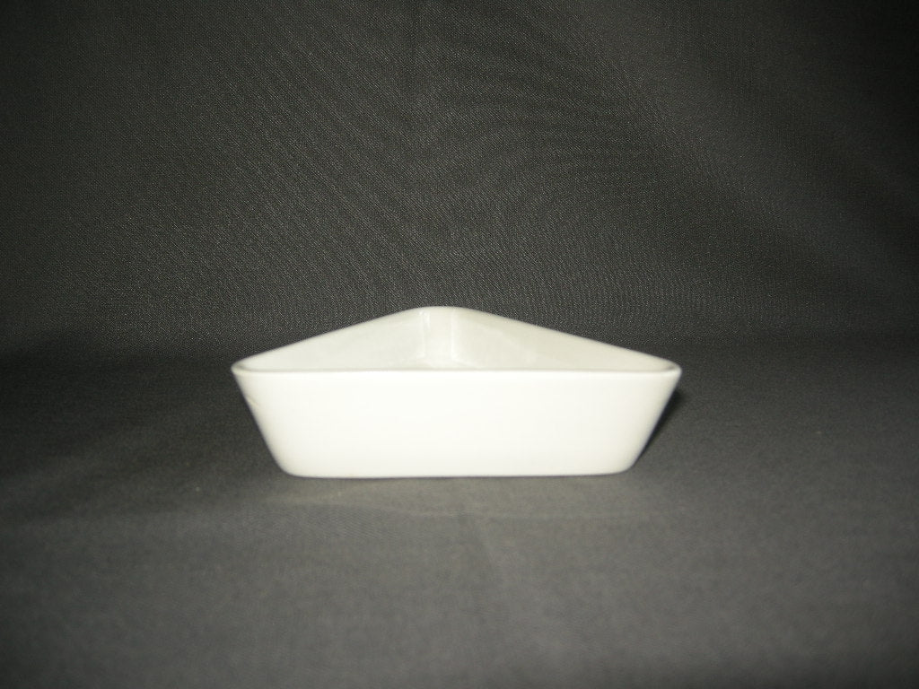 Arabia Kilta wit schaaltje 3-hoek 12,5 x 12,5 x 3 cm.