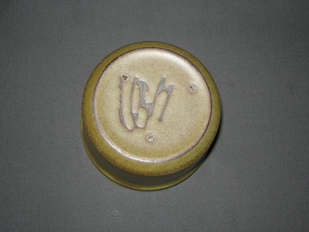 Lucie Q. Bakker Quirina schorsgroen schaaltje O11 cm.